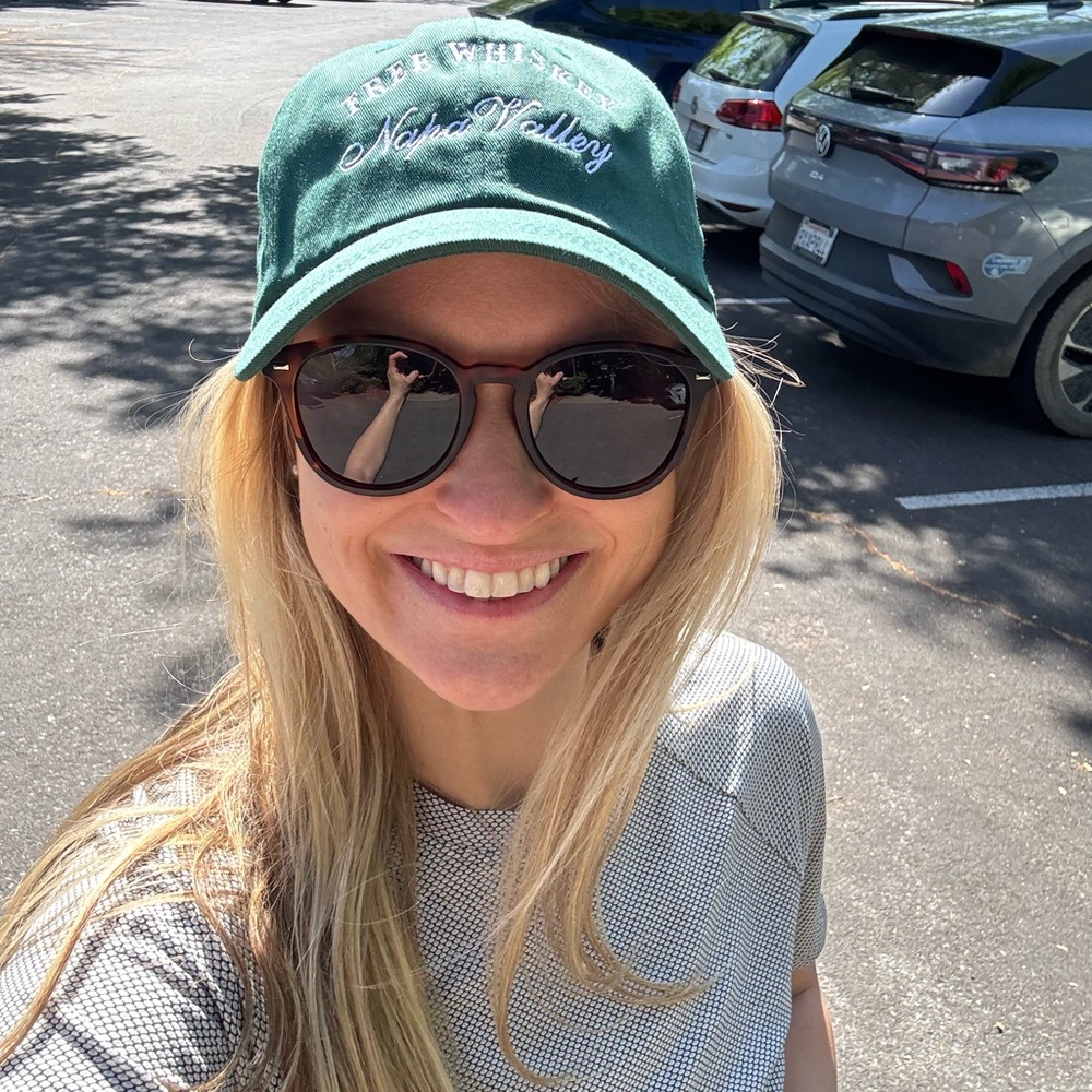 Meet your Posher, Carly